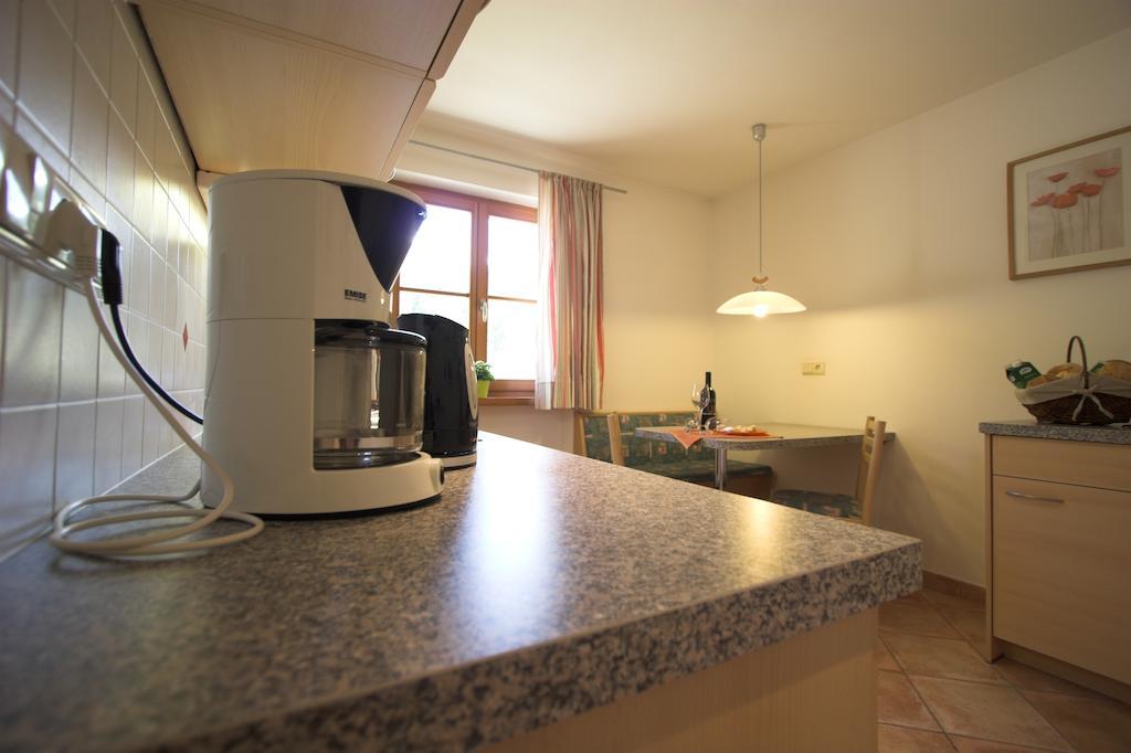 Apartments Dilln Guetl تيريس الغرفة الصورة