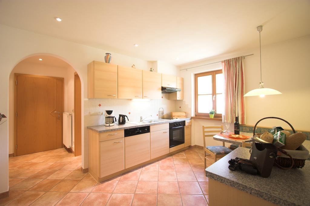 Apartments Dilln Guetl تيريس الغرفة الصورة